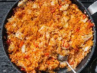 Пиле с ориз, царевица и домати на тиган по мексикански
